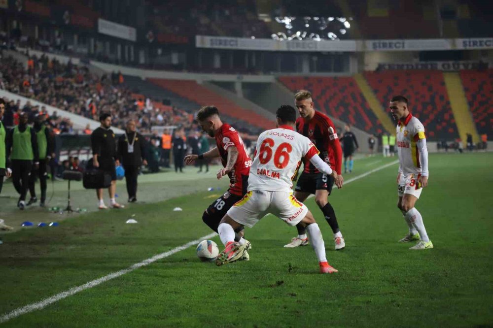 MAÇ SONUCU | Trendyol Süper Lig: Gaziantep FK: 2 - Göztepe: 1