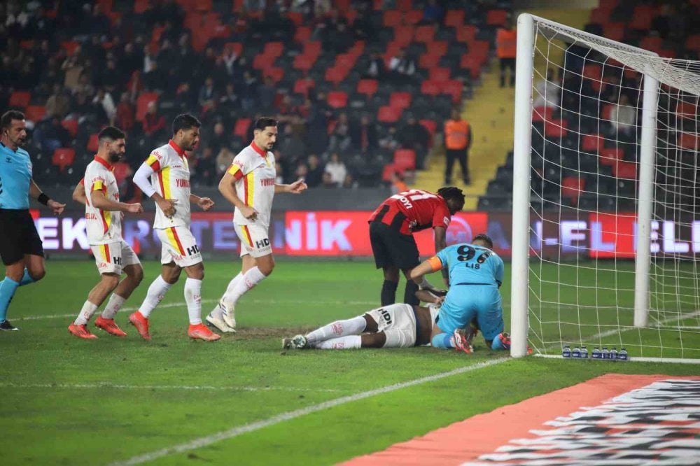 MAÇ SONUCU | Trendyol Süper Lig: Gaziantep FK: 2 - Göztepe: 1