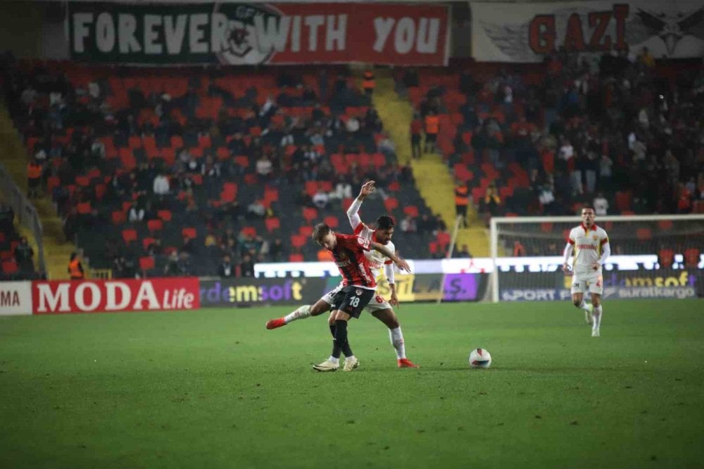 MAÇ SONUCU | Trendyol Süper Lig: Gaziantep FK: 2 - Göztepe: 1