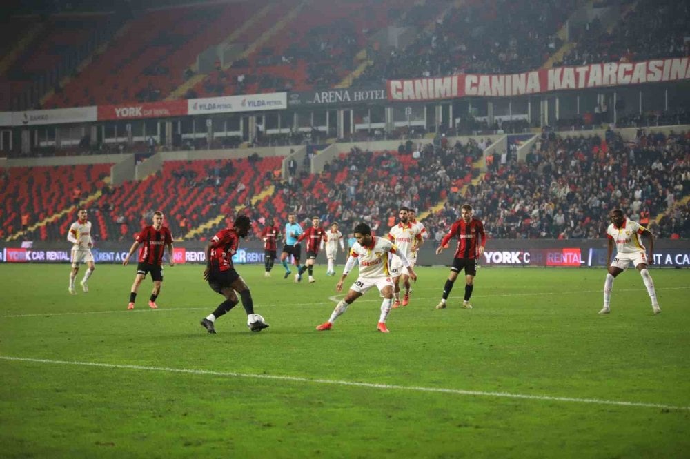 MAÇ SONUCU | Trendyol Süper Lig: Gaziantep FK: 2 - Göztepe: 1