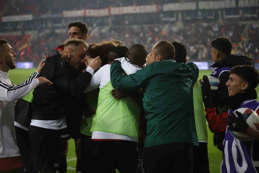 MAÇ SONUCU | Trendyol Süper Lig: Gaziantep FK: 2 - Göztepe: 1