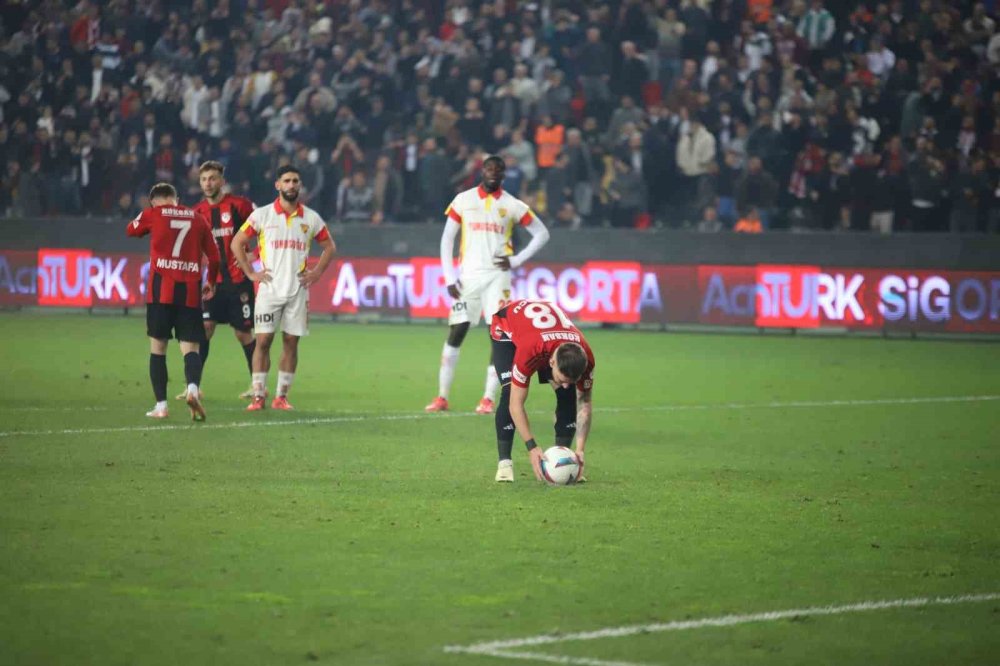 MAÇ SONUCU | Trendyol Süper Lig: Gaziantep FK: 2 - Göztepe: 1