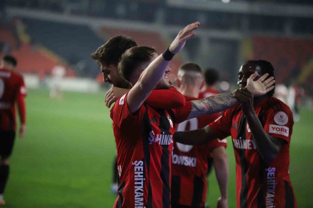 MAÇ SONUCU | Trendyol Süper Lig: Gaziantep FK: 2 - Göztepe: 1