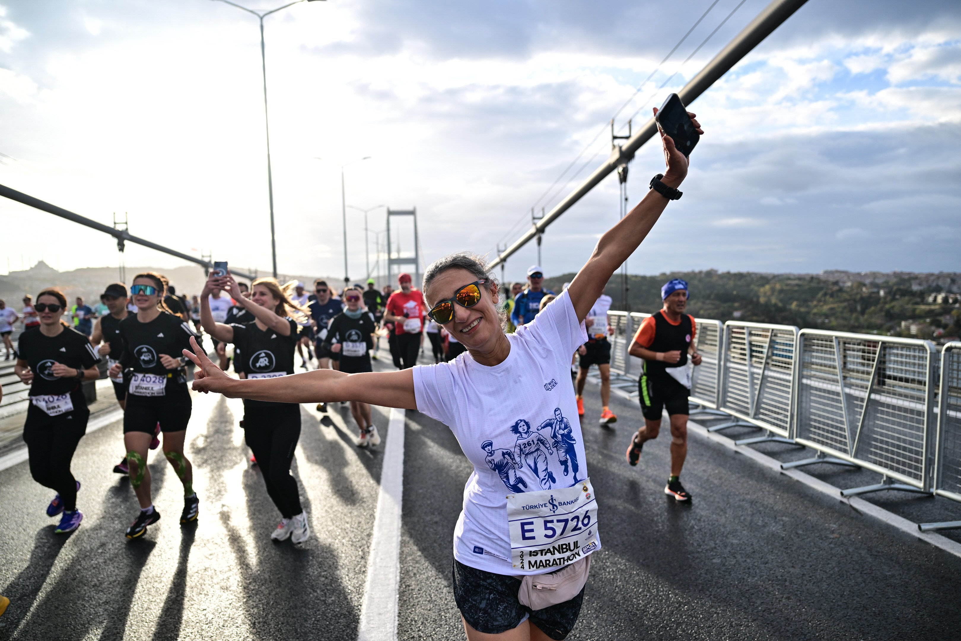 46-istanbul-maratonu-basladi-yenicag-11.jpg