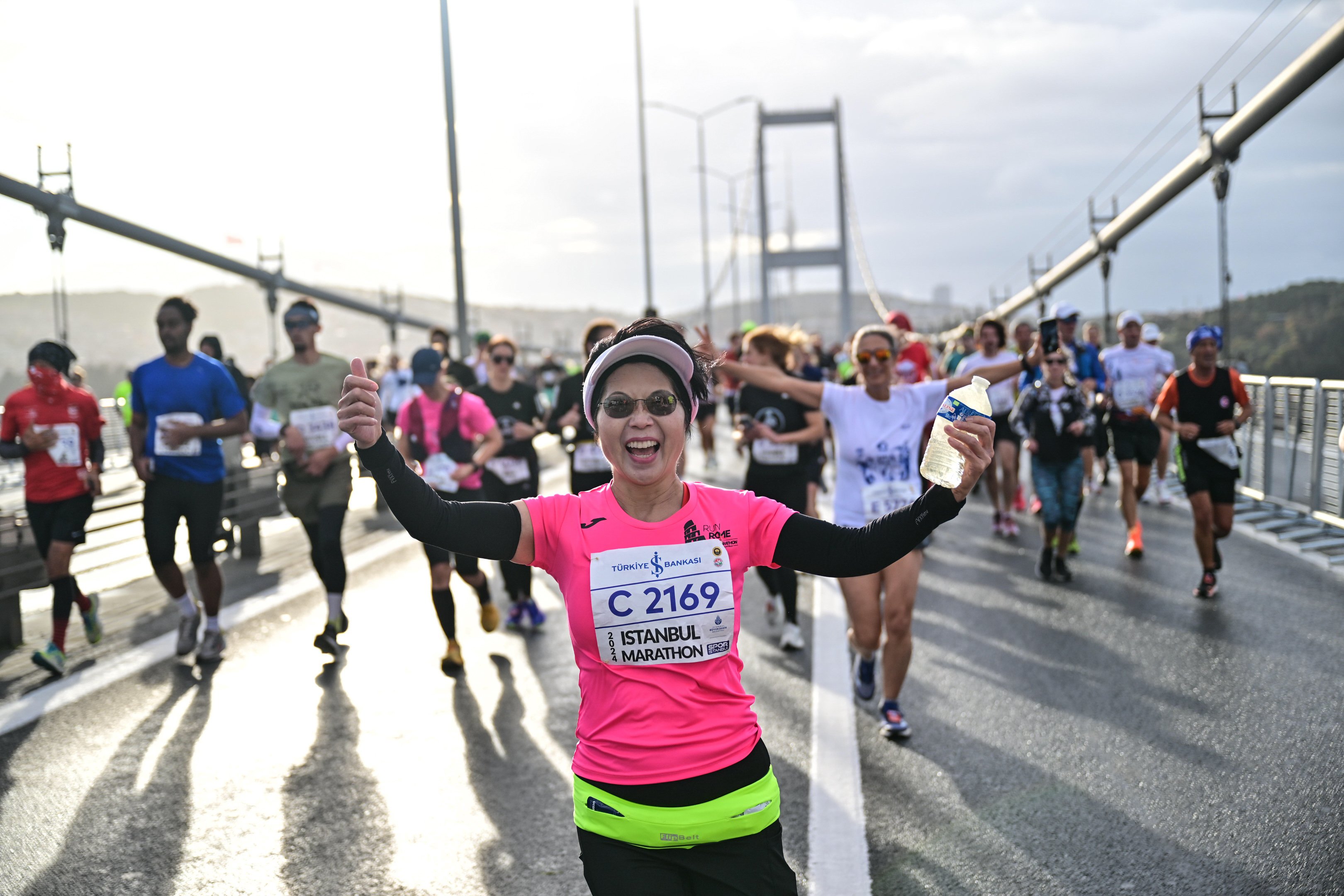 46-istanbul-maratonu-basladi-yenicag-18.jpg