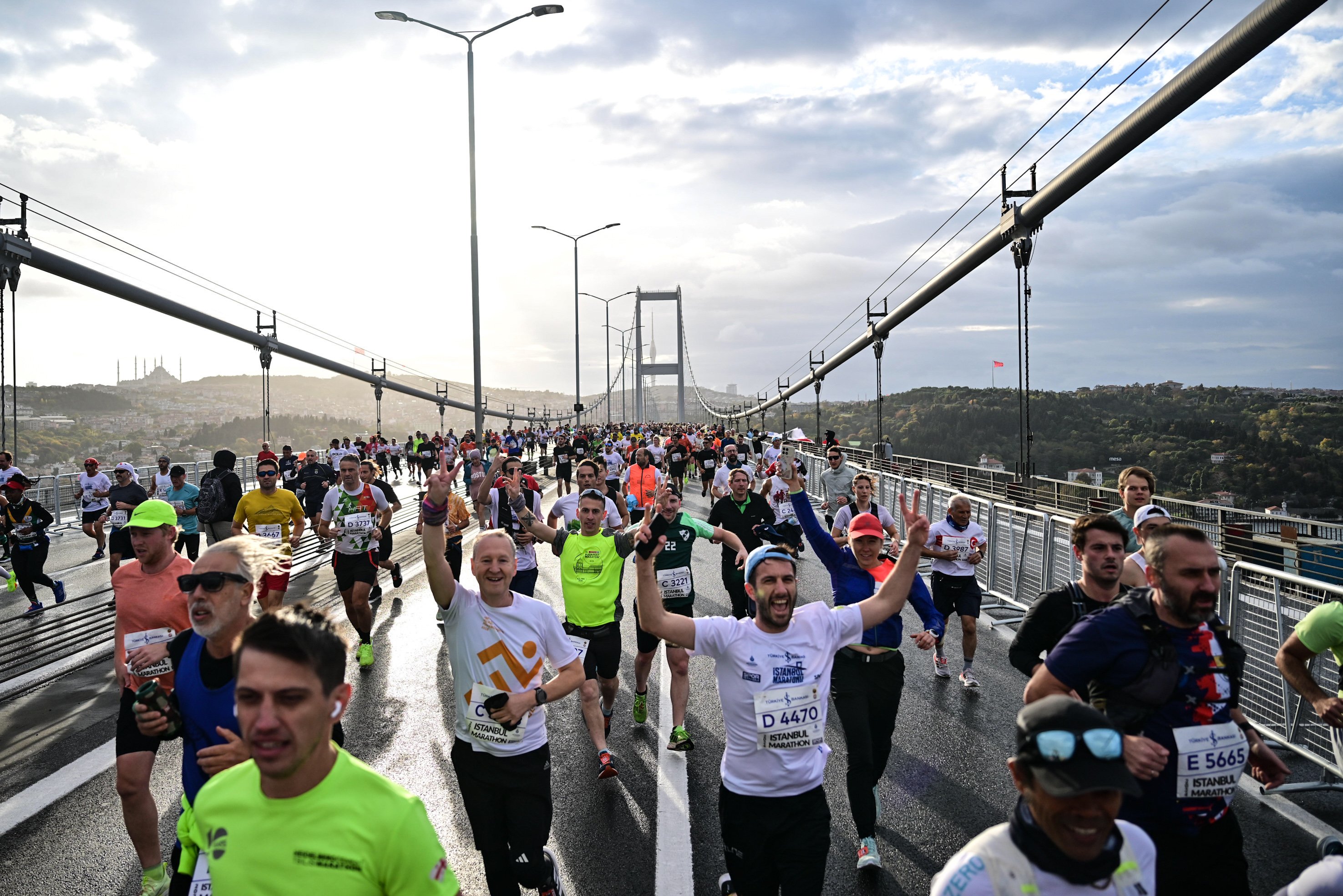 46-istanbul-maratonu-basladi-yenicag-19.jpg