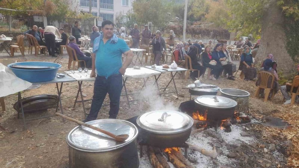 Köyçeğiz'de Bereket ve şükür yemeği sonra yağmur duası yapıldı