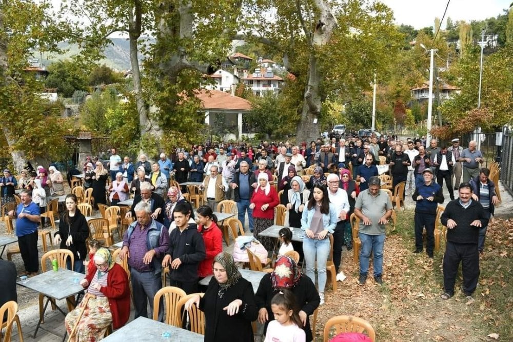 Köyçeğiz'de Bereket ve şükür yemeği sonra yağmur duası yapıldı