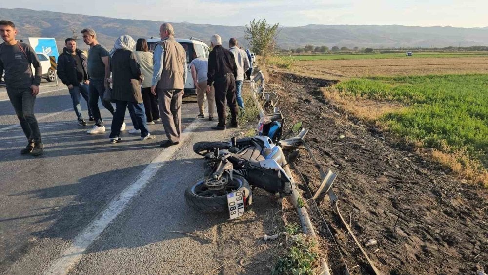 Virajda ardı ardına 2 kaza