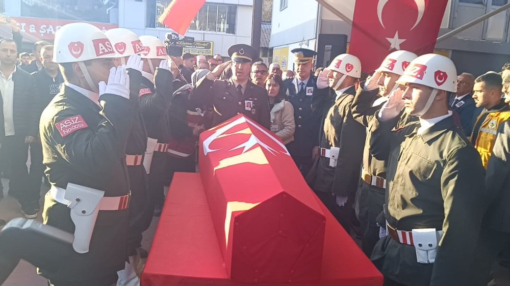 SAT'çı teğmene son veda: Eğitim sırasında şehit olmuştu