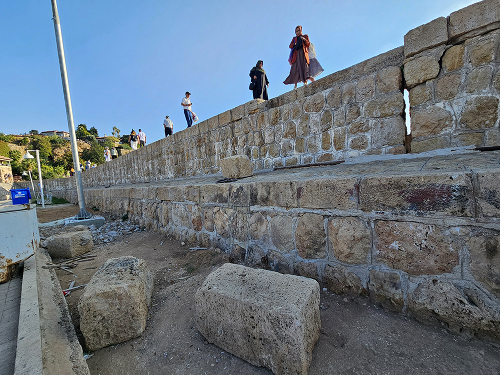 antalya-tarihi-kaleici-yat-limani-15-derece-egildi-her-gun-binlerce-turist-geciyor-yenicag-8.jpg