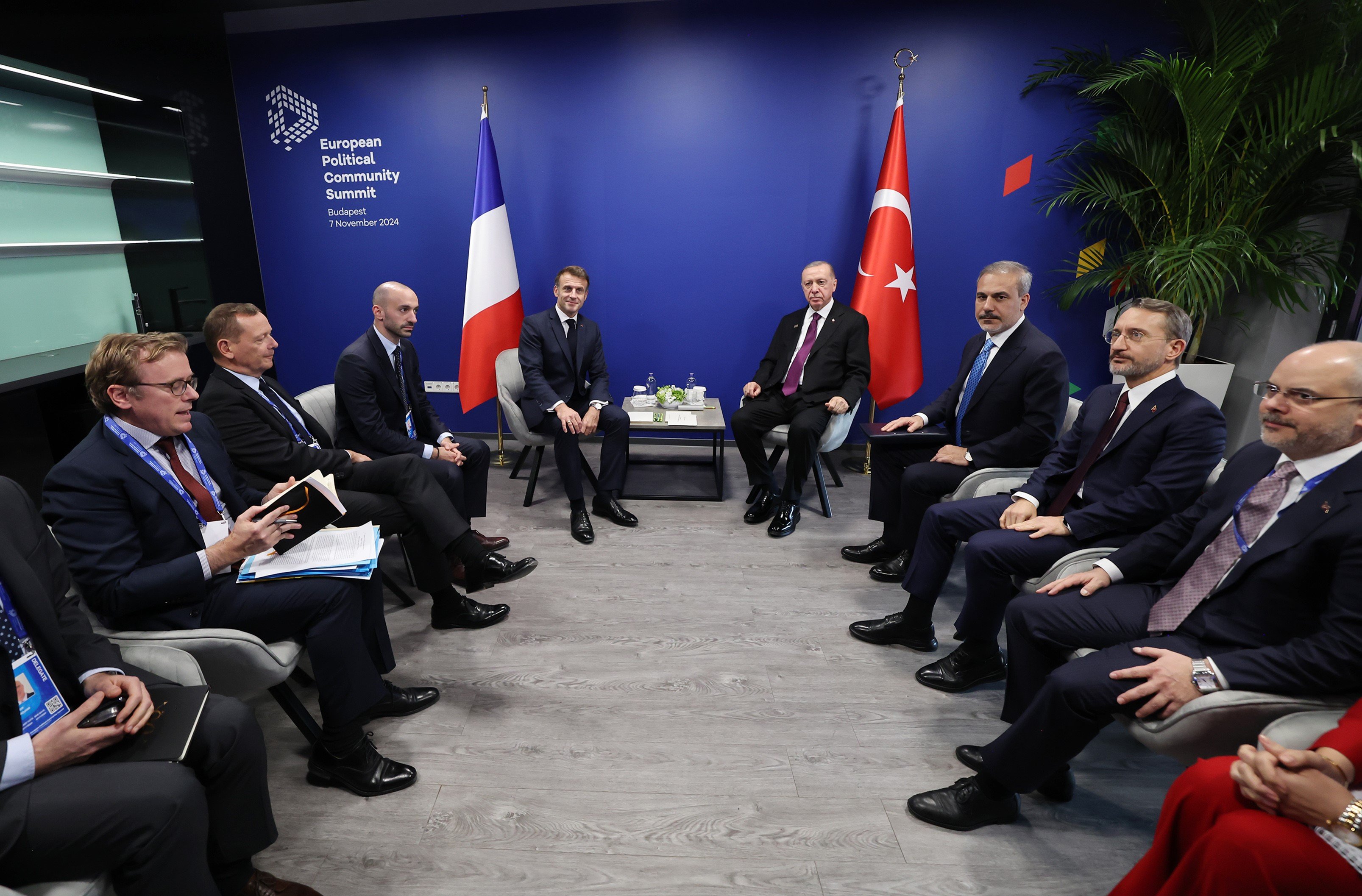 erdogan-macron-ile-gorustu-yenicag-2.jpg