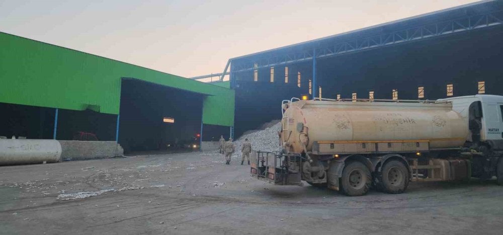 Hatay’da pamuk fabrikasında yangın