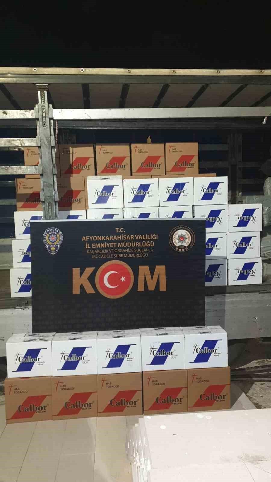 Polis'in şüphelendi 2 milyon adet boş makaron ele geçirdi