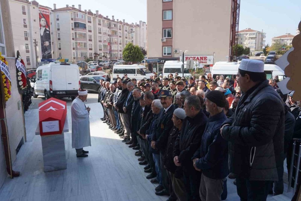 Edirne’de Kıbrıs gazisi törenle son yolculuğuna uğurlandı