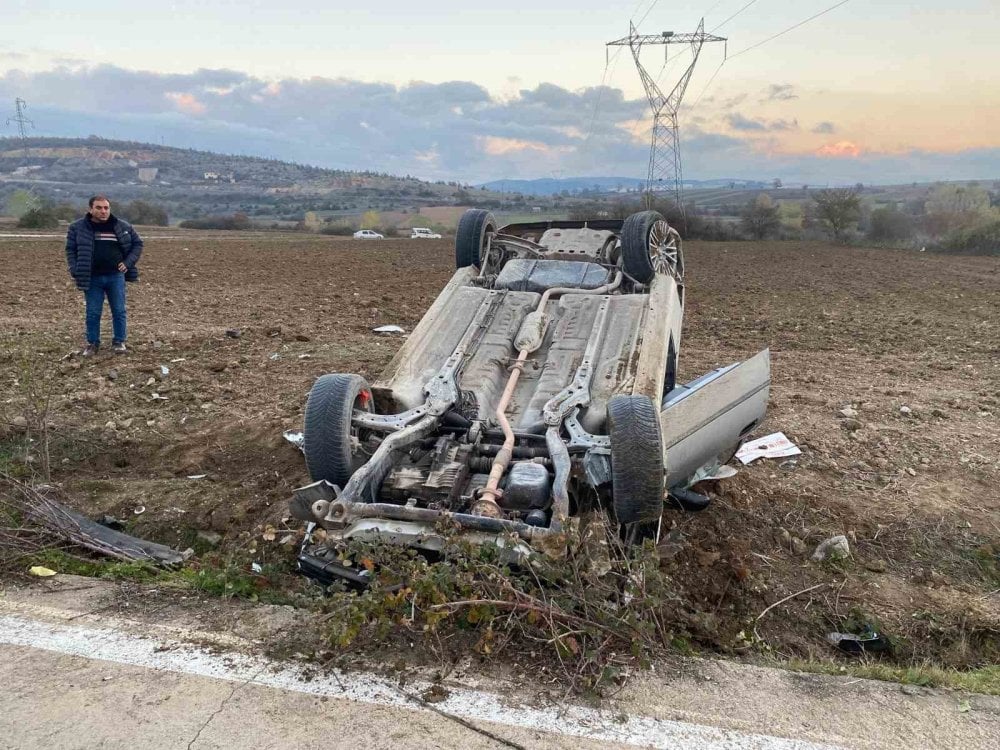 Samsun’da inanılmaz kaza! Otomobil 4 takla attı: 2 yaralı