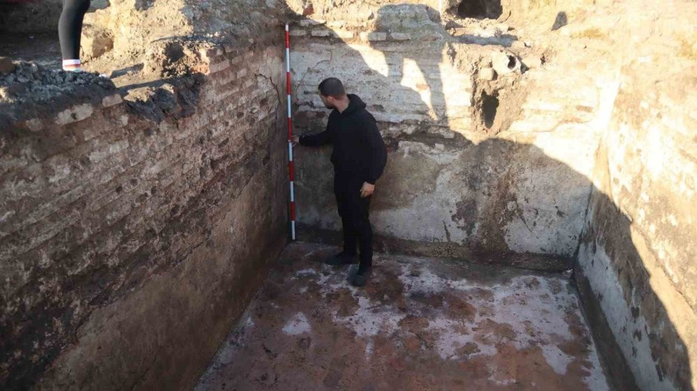 Düzce'deki Konuralp antik tiyatrosunda önemli bir bulguya rastlandı