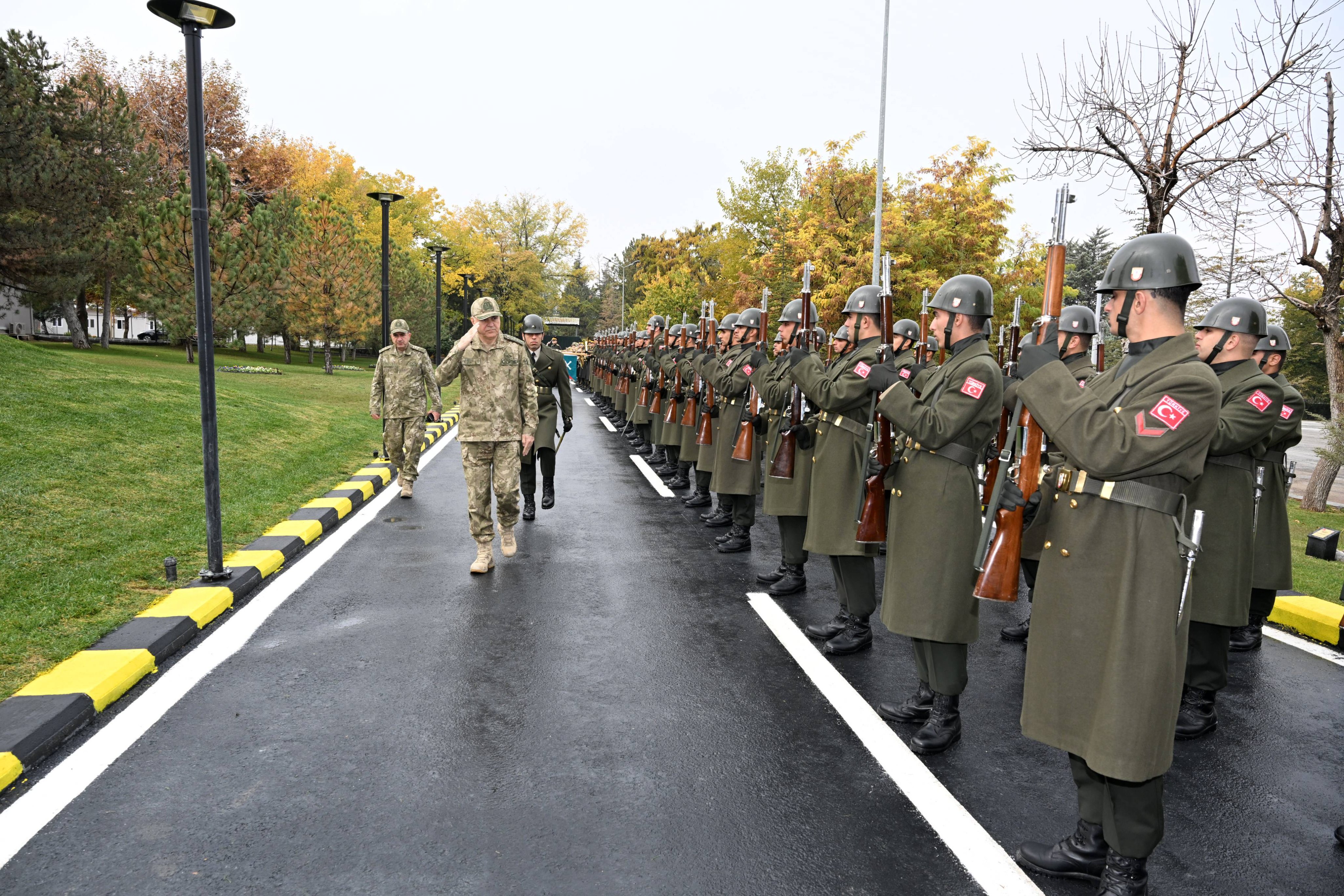 orgeneral-gurak-2-ordu-ve-7-ana-jet-us-komutanliginda-incelemelerde-bulundu-yenicag-1.jpg