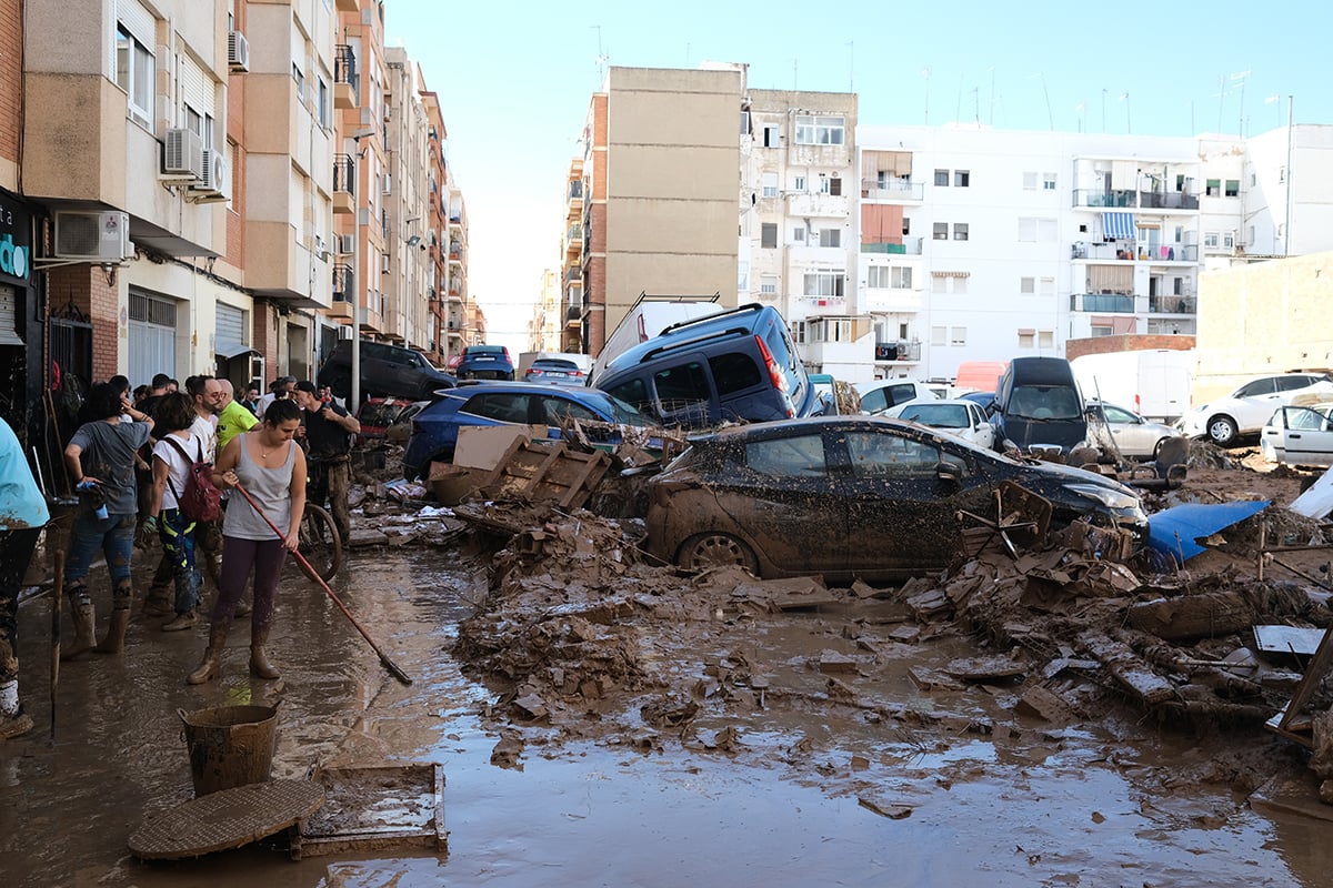 ispanyanin-8-ozerk-bolgesinde-siddetli-yagis-alarmi-verildi-sel-yine-kapida-yenicag-11.jpg