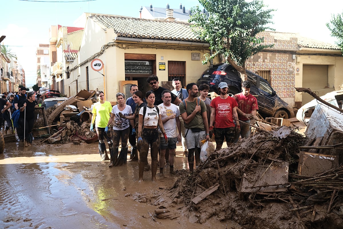 ispanyanin-8-ozerk-bolgesinde-siddetli-yagis-alarmi-verildi-sel-yine-kapida-yenicag-5.jpg