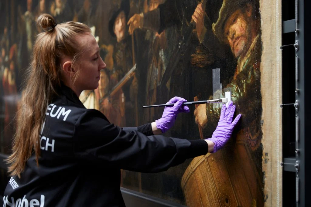 the-night-watch-rembrandt-rijksmuseum-restoration-1024x682.webp