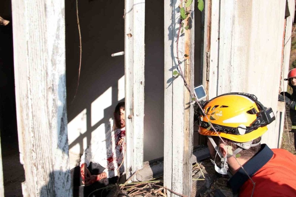 Zonguldak'ta geniş kapsamlı afet tatbikatı yapıldı