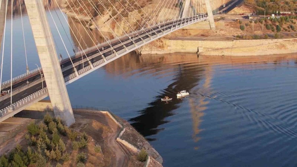 Adıyaman’da kayıp şahıs su altında aranıyor