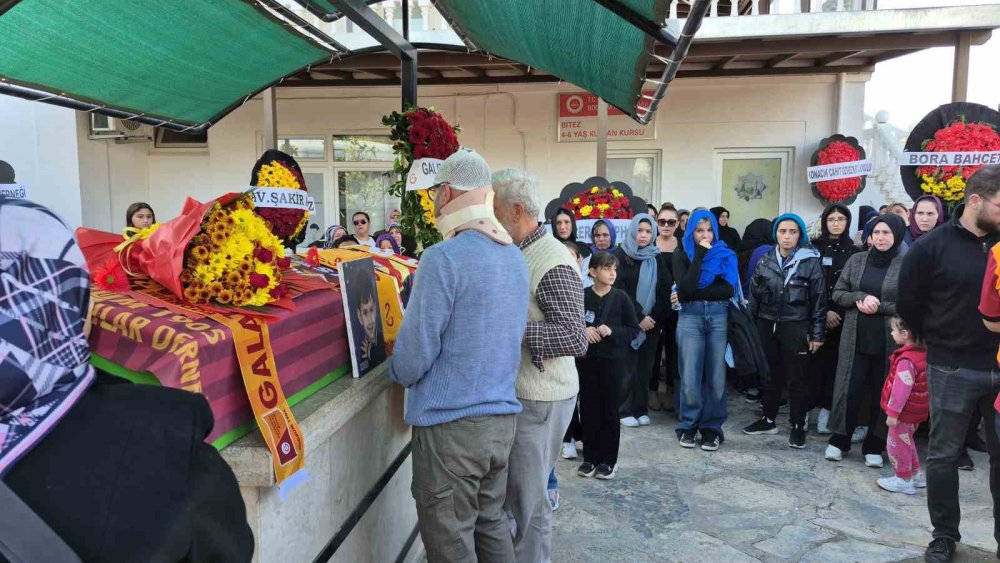 Galatasaraylı Yiğit’e son veda! Tottenham maçına gelirken kaza geçirmişti