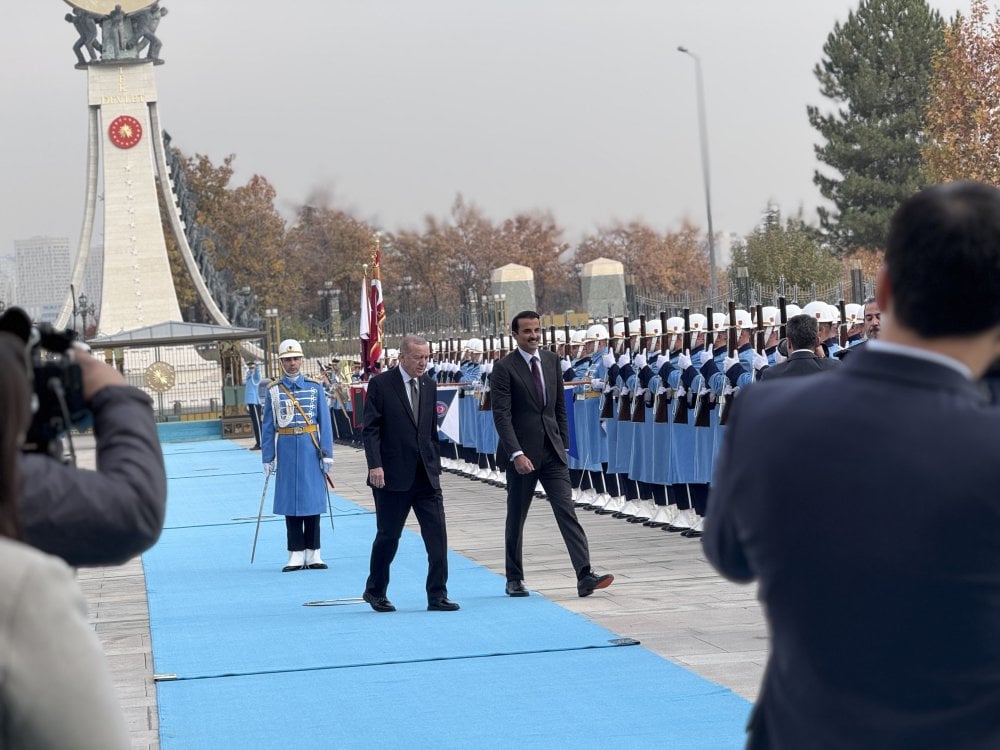 Katar Emiri El Sani Türkiye'de. Erdoğan Cumhurbaşkanlığı Külliyesi'nde resmi törenle karşıladı