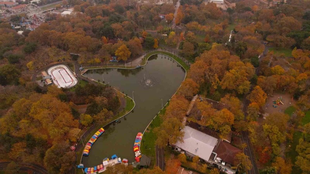 Bursa sonbaharı yaşıyor