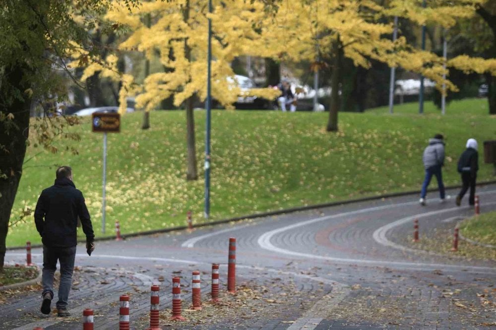 Bursa sonbaharı yaşıyor