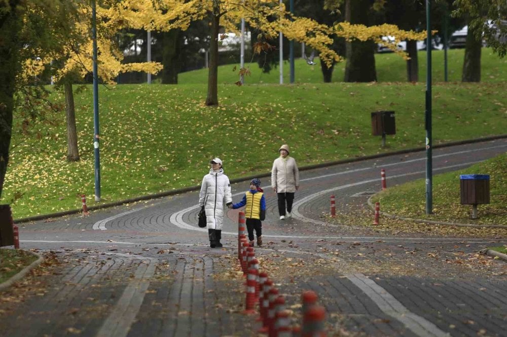 Bursa sonbaharı yaşıyor