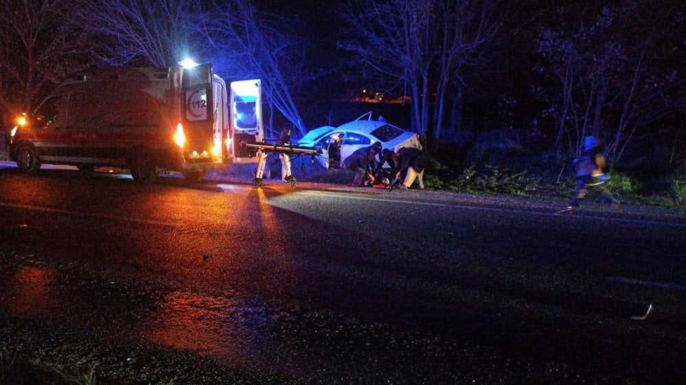 Kastamonu’da feci kaza! İki otomobil çarpıştı: 3 yaralı