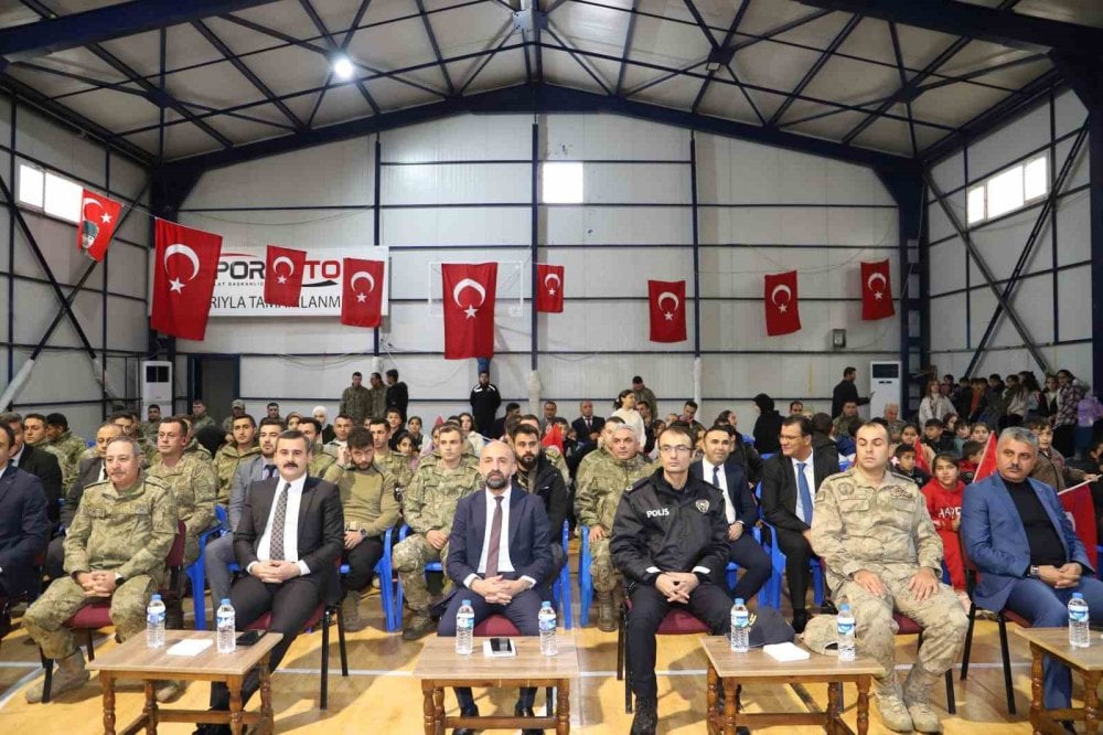 Askeri Bandonun gösterisinde duygu dolu anlar yaşandı