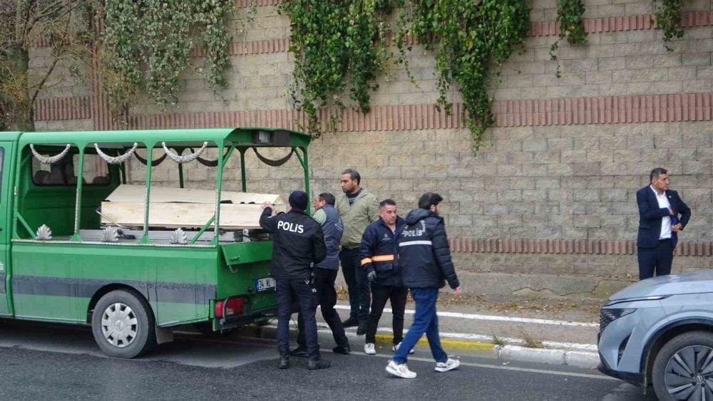 Pendik’te okul servisinde dehşet: Sevgilisini öldürüp kendi kafasına sıktı