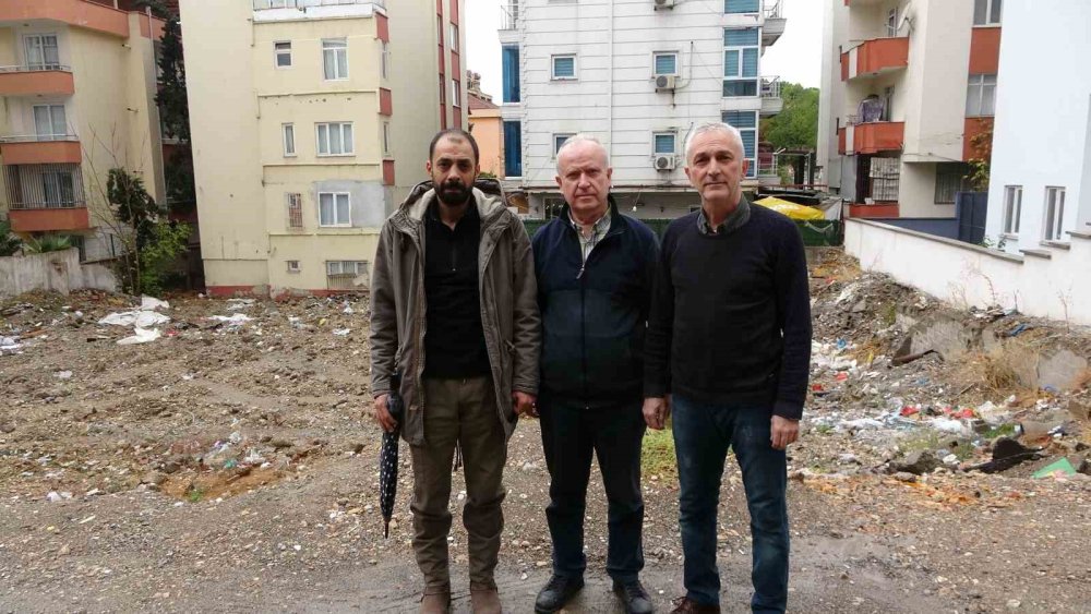 Kahramanmaraşlı depremzedeler, yıkılan evlerinin TOKİ tarafından inşa edilmesini talep ediyor