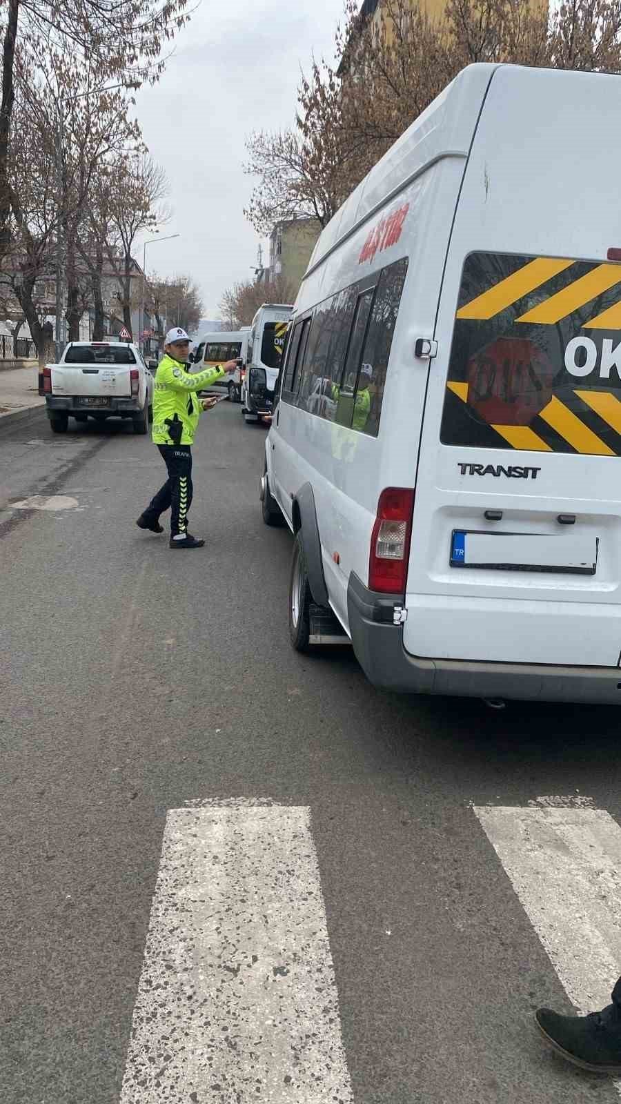 Kars’ta okul servisleri denetlendi