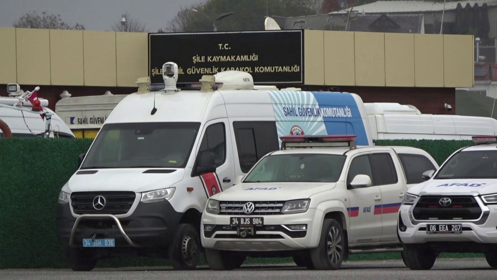 İstanbul'da teknesi batan balıkçı 6 gündür aranıyor