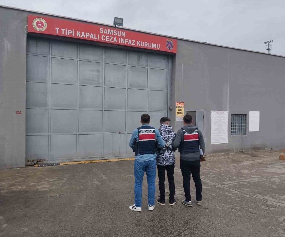 Samsun’da 13 yıl hapis cezası ile aranan hükümlü kıskıvrak yakalandı