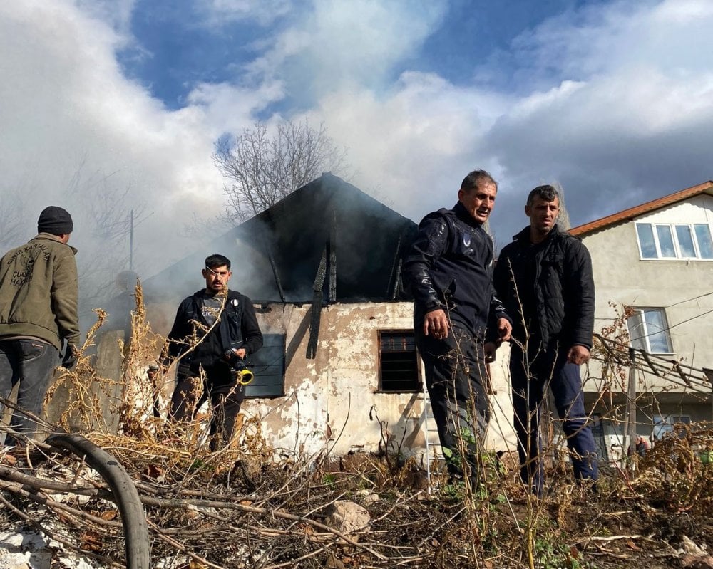 Sivas'ta müstakil evde çıkan yangın söndürüldü