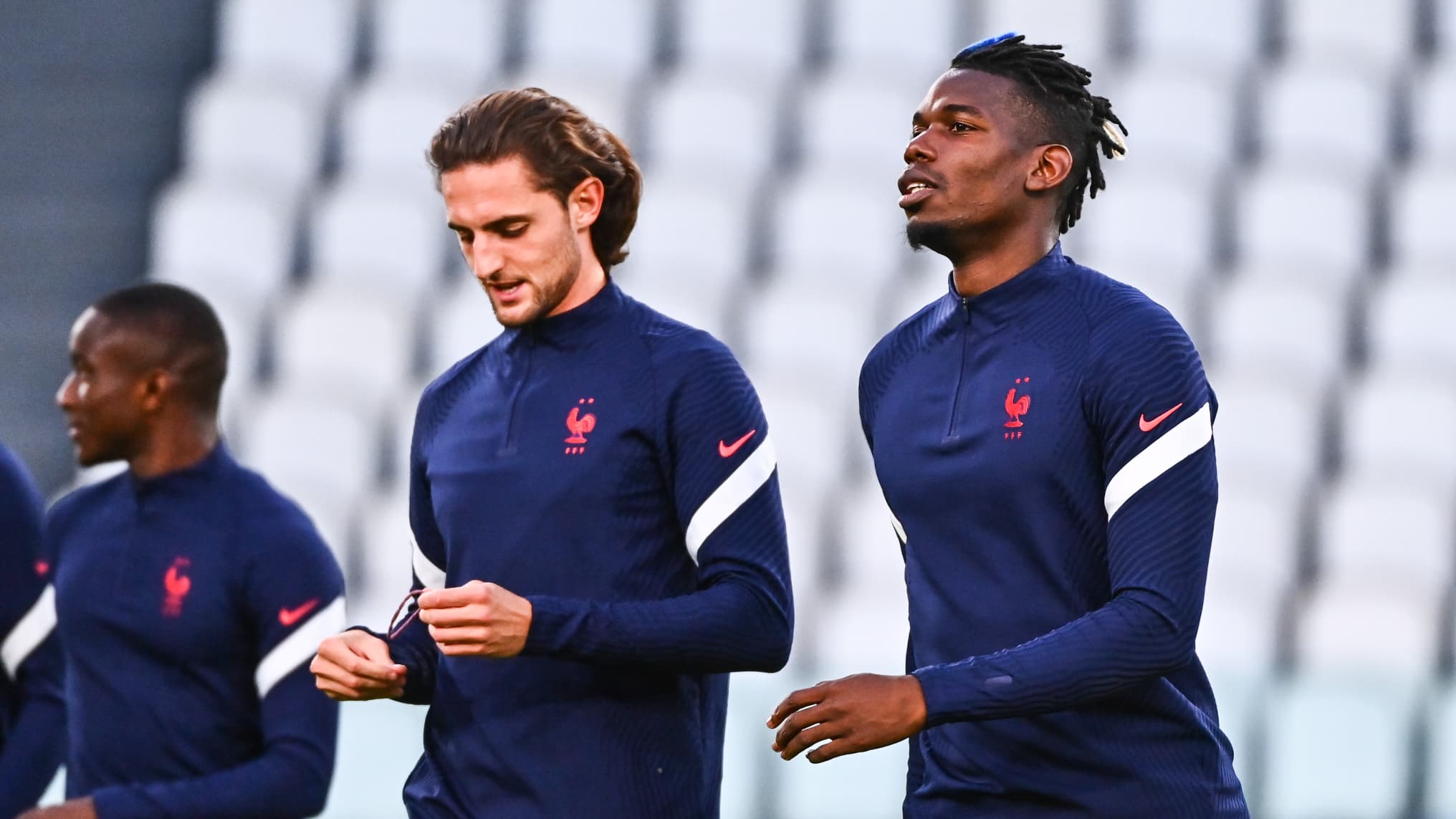 adrien-rabiot-et-paul-pogba-1982459.jpg