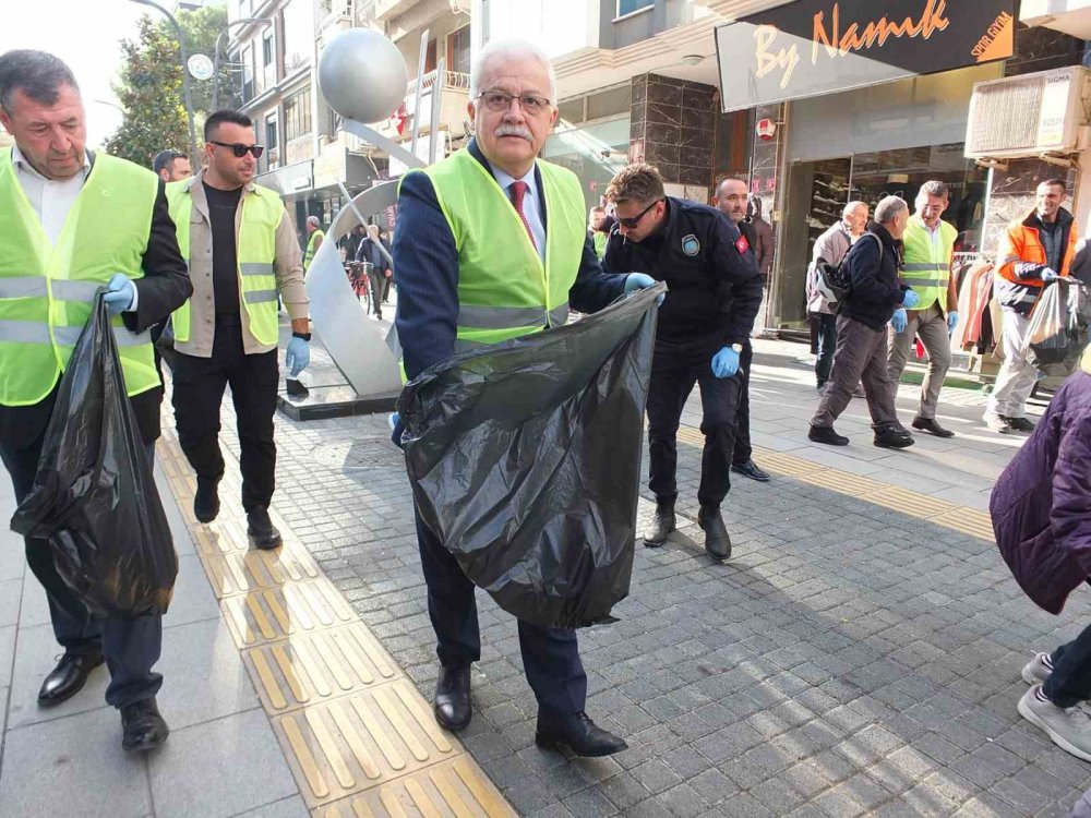 Balıkesir’de yere çöp atanlara ceza