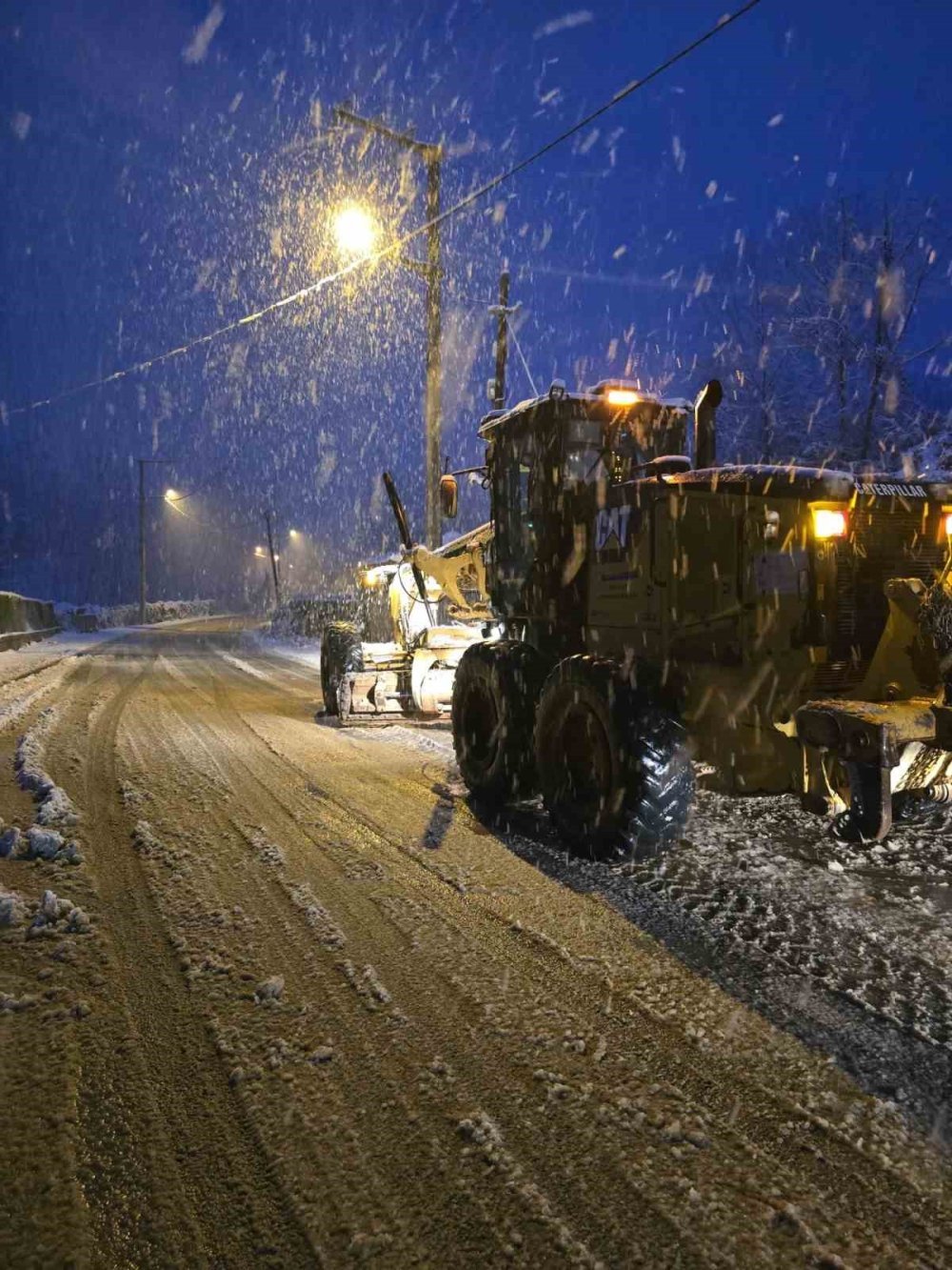 Bursa'da 169 mahalle yolu ulaşıma açıldı