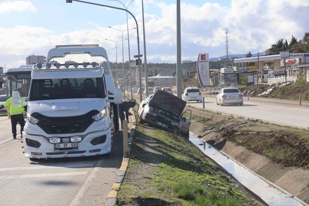 Hatay’da trafik kazası: 5 kişi yaralandı