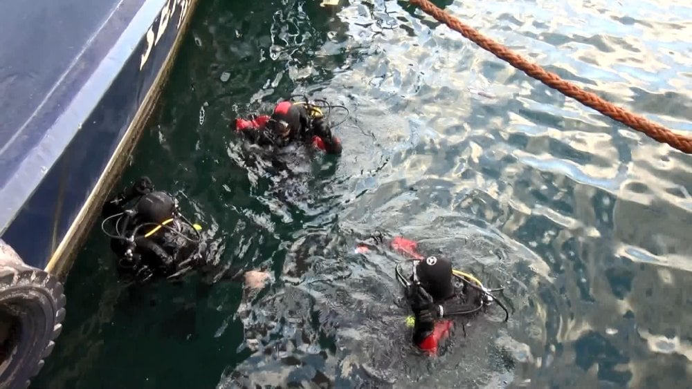 Sarıyer'de iki kişi denizde kayboldu: Ekipler iki kişi için seferber oldu