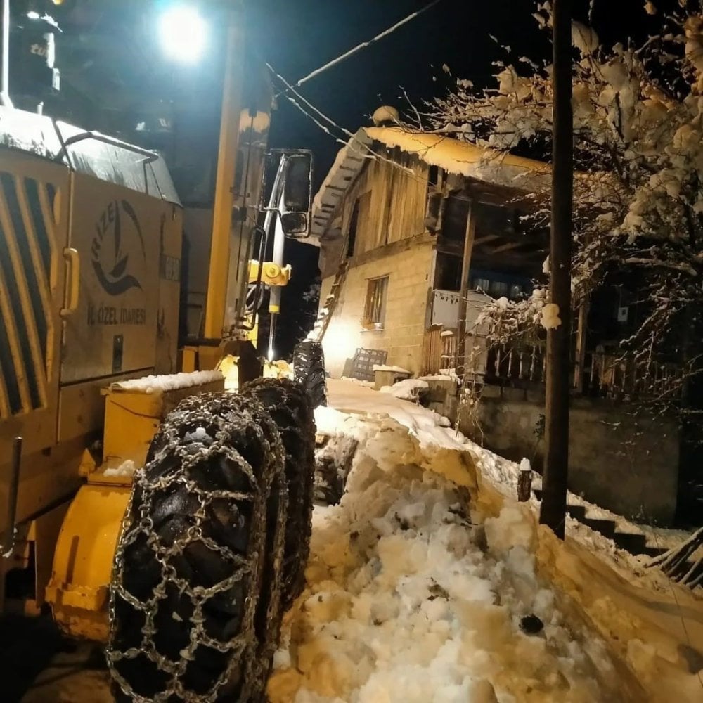 Rize’de kar sebebiyle mahsur kalan 7 kişi kurtarıldı