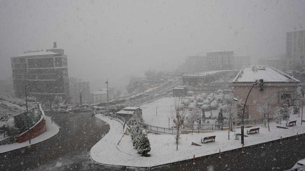 Şırnak beyaza büründü