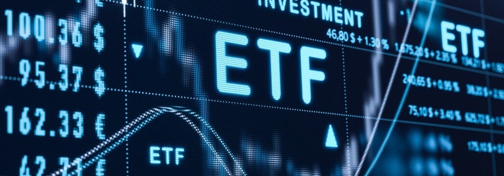 673219347cfd5dcbd6192a95-the-etf-world-is-buzzing-about-new-cash.jpg