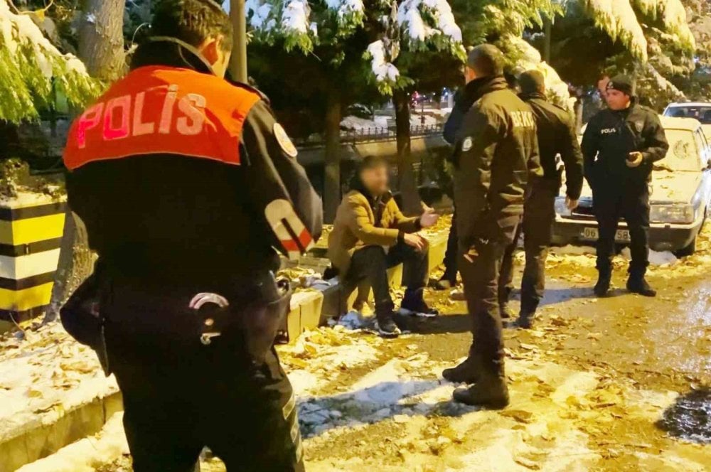 Aksaray polisini alarm geçirdiler: 4 kişi gözaltına alındı