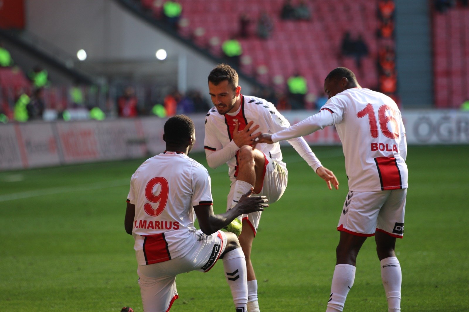 samsunspor-bodrum-fk-4-0-447335-132130.jpg